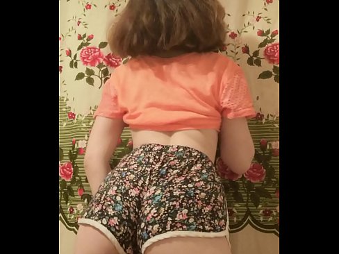 ❤️ Sexy jonk Babe deet hir Shorts op der Kamera of Pornovideo op Porno lb.loanworld.top