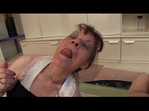 ❤️ Zwee Bomien an ee Grousspapp hunn en Dräier Pornovideo op Porno lb.loanworld.top