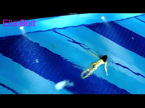 ❤️ Ech kann net ophalen ze kucken, jonk Blond gefaange schwammen plakeg am ELLA BOLT Resort Pool Pornovideo op Porno lb.loanworld.top