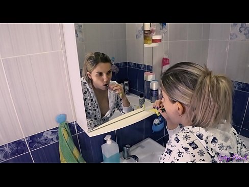 ❤️ Hack mat jonken an Pyjamas endet mëndlech kum an Arsch - Letty schwaarz Pornovideo op Porno lb.loanworld.top